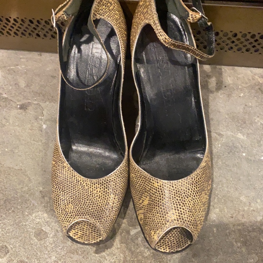 Women’s Jill Sander Open toe high heel!